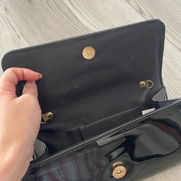 Shiny Black Clutch - Picture 4 of 4